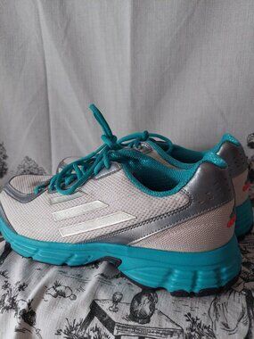 adidas U42903 Varifit Women's 9.5 running shoes